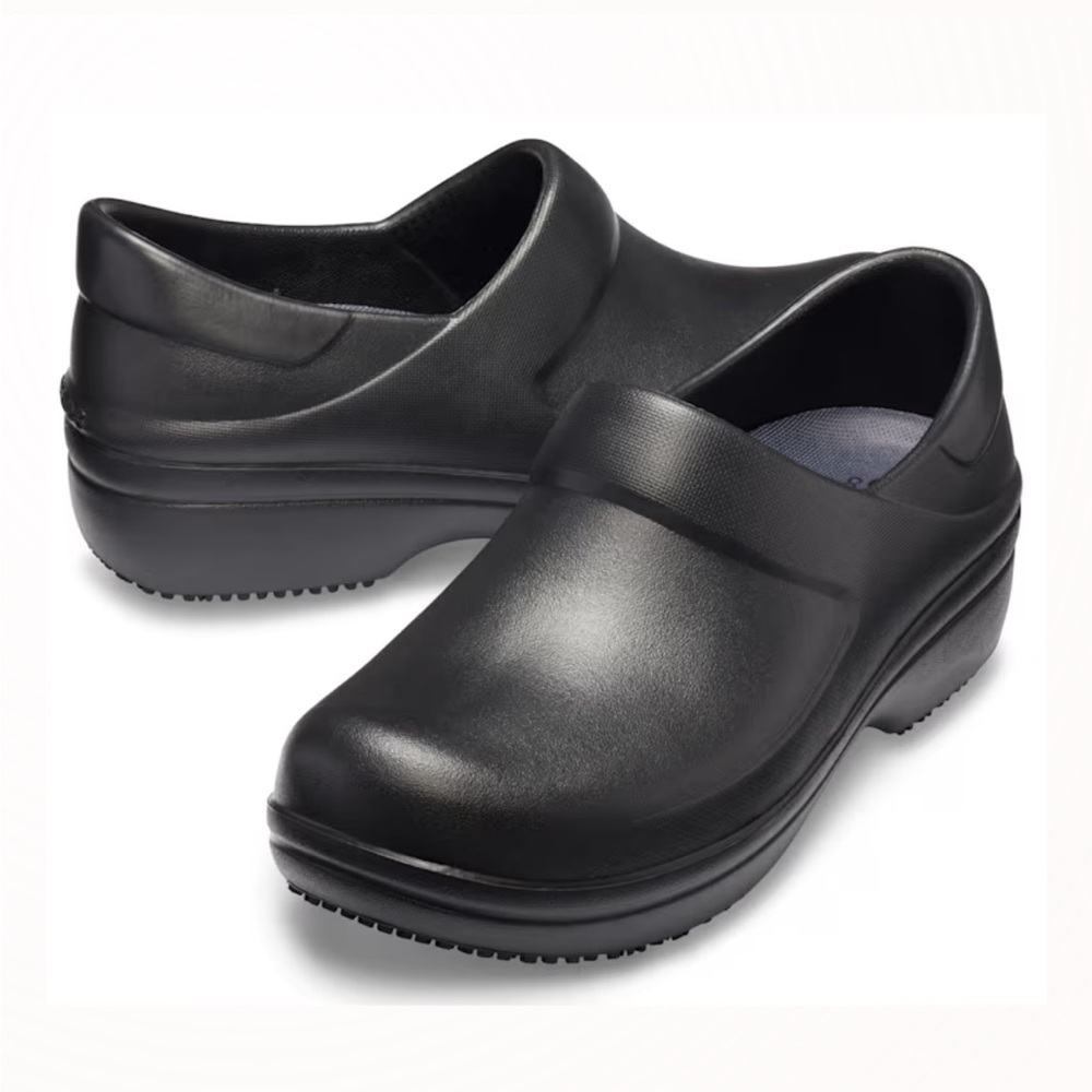 Crocs Women’s Neria Pro II Work Clog size 9